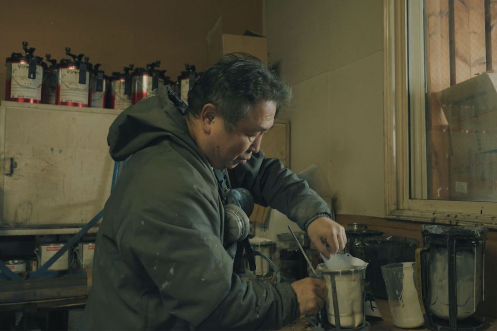 金属焼付塗装スタッフ - 塗料準備